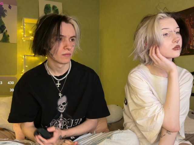 VeryRareTwins Nude Live Sex Shows