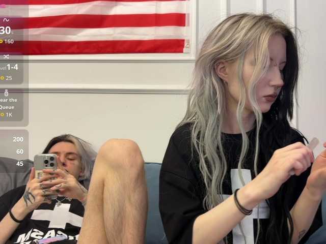 VeryRareTwins's BongaCams show and profile