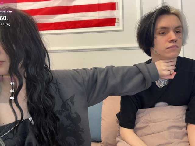 VeryRareTwins preview