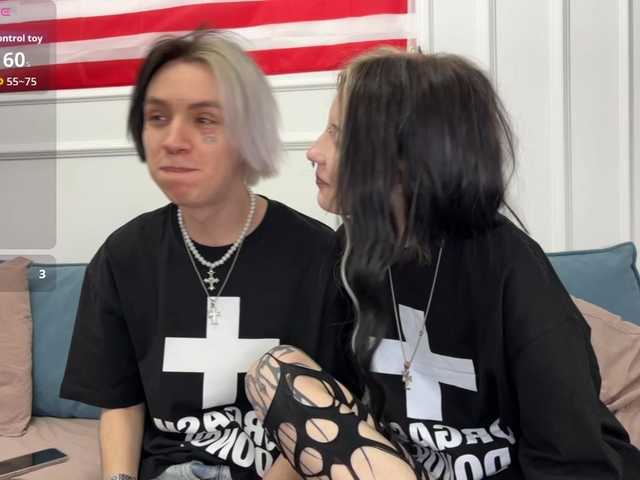 VeryRareTwins's BongaCams show and profile