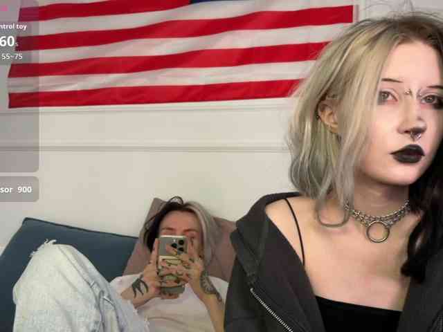 VeryRareTwins webcam