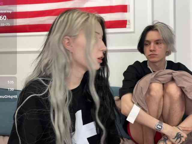 VeryRareTwins webcam