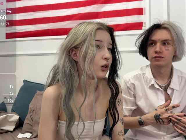 VeryRareTwins webcam