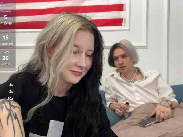 VeryRareTwins webcam