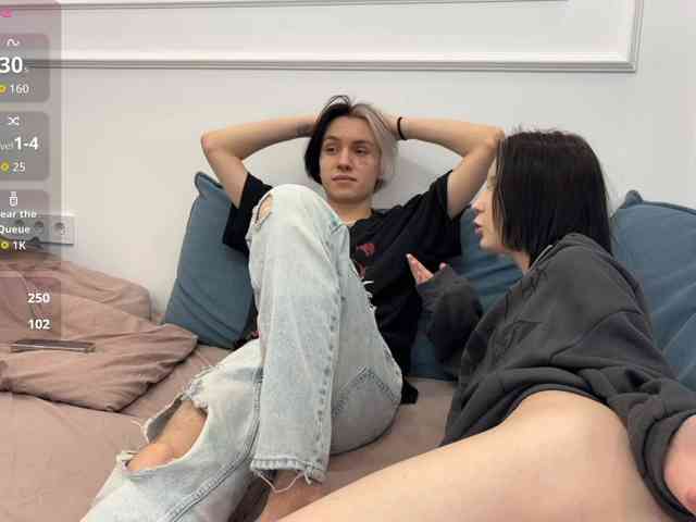 VeryRareTwins webcam