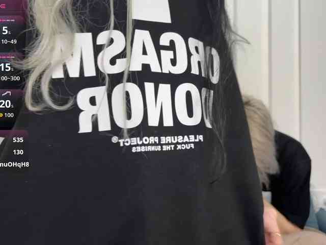 VeryRareTwins webcam