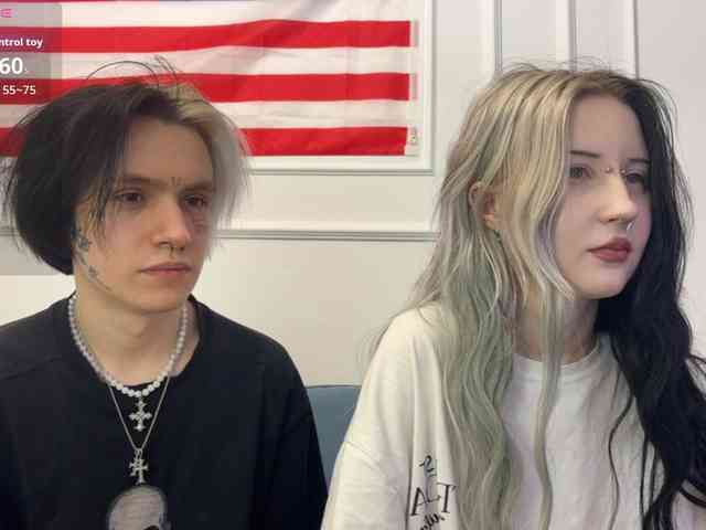 VeryRareTwins webcam