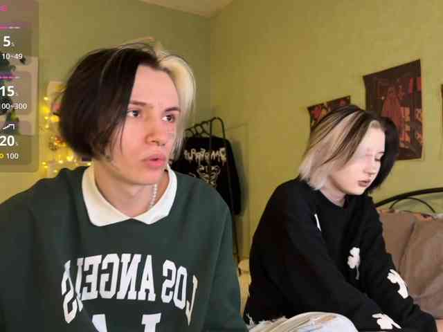VeryRareTwins webcam