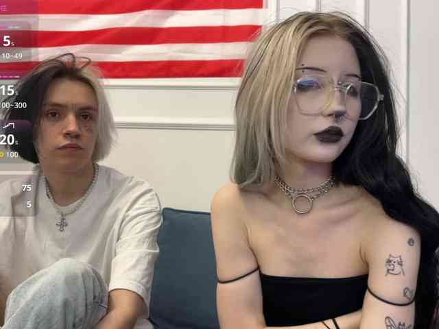 VeryRareTwins webcam