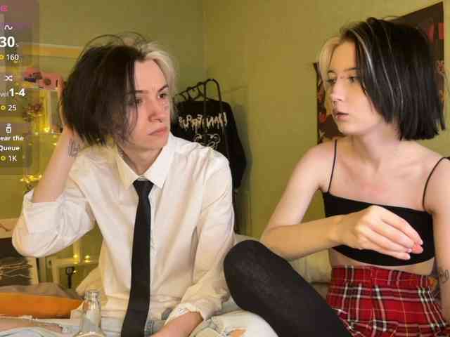 VeryRareTwins webcam