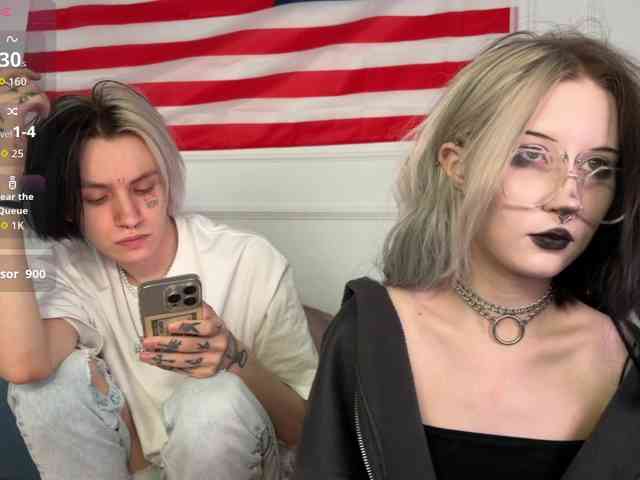 VeryRareTwins webcam