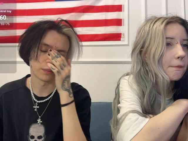 VeryRareTwins webcam