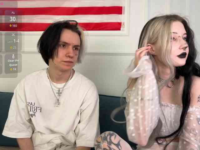 VeryRareTwins webcam