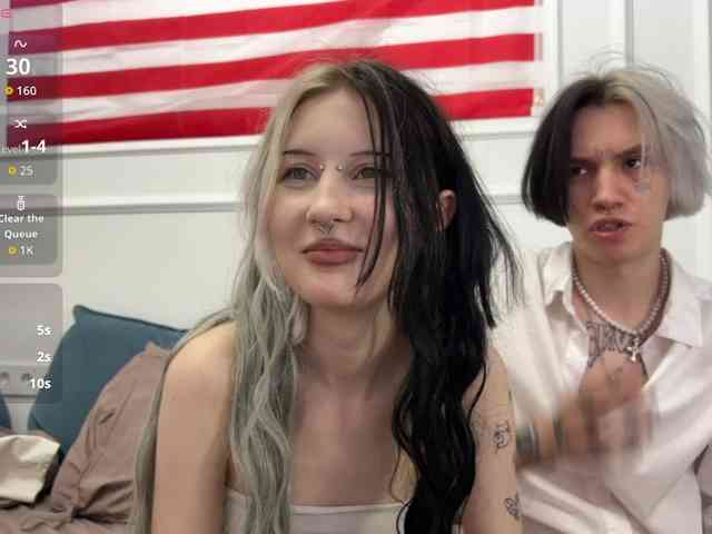 VeryRareTwins webcam