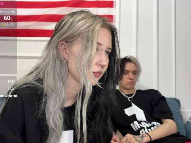 VeryRareTwins webcam