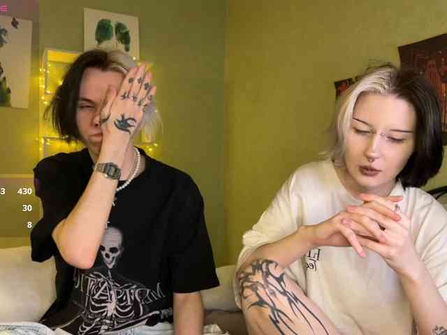 VeryRareTwins webcam