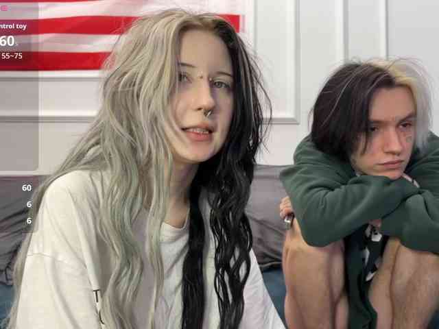 VeryRareTwins webcam