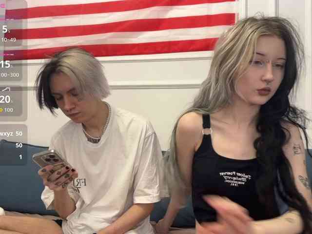 VeryRareTwins webcam