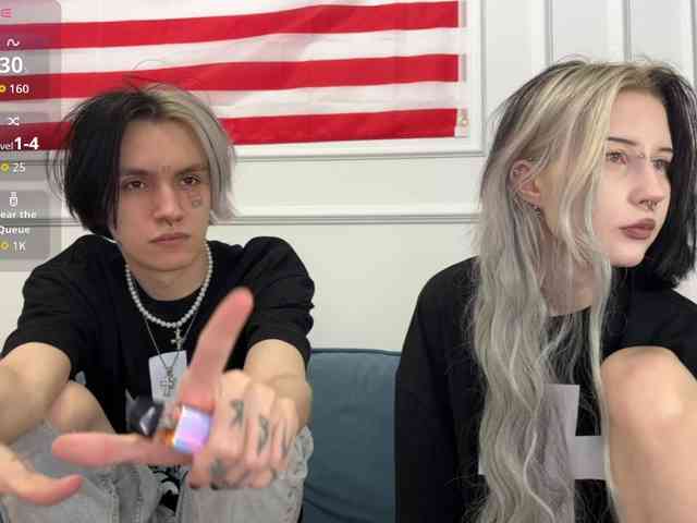 VeryRareTwins webcam