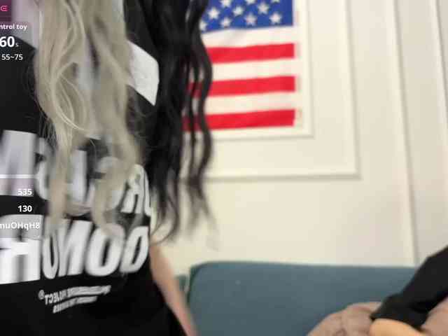 VeryRareTwins webcam