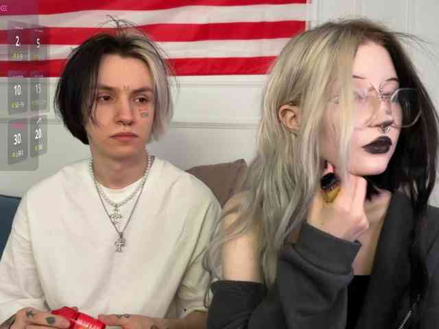 VeryRareTwins webcam