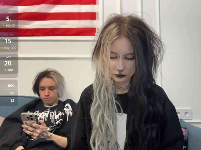 VeryRareTwins webcam