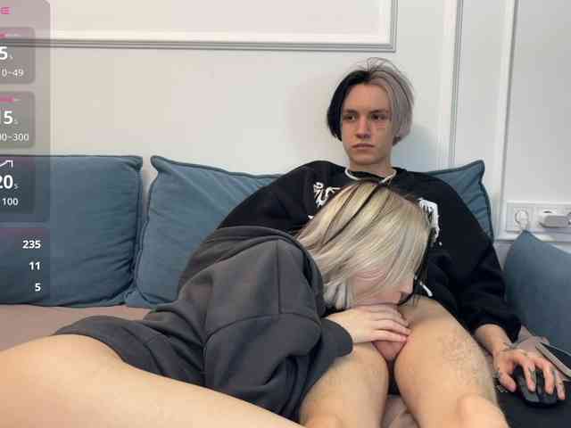 VeryRareTwins webcam