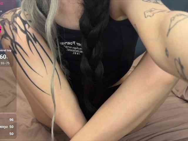 VeryRareTwins webcam