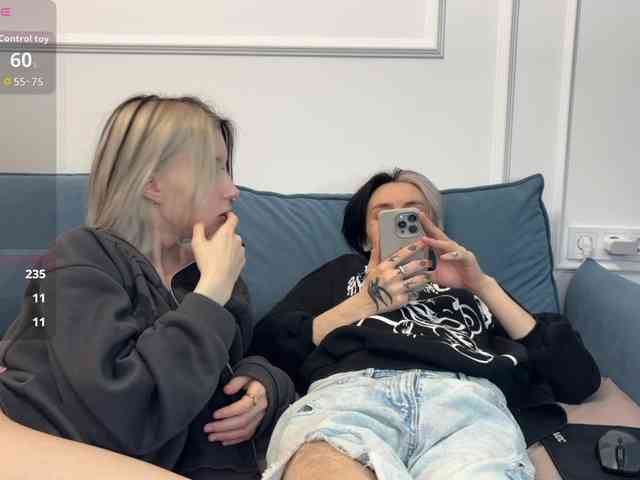 VeryRareTwins webcam