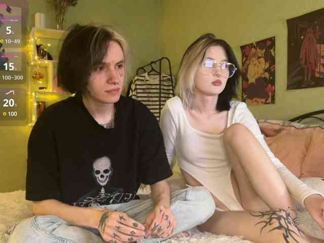 VeryRareTwins webcam