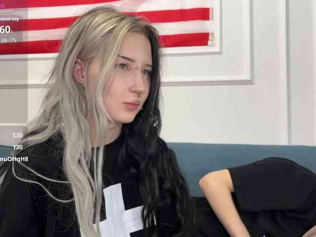 VeryRareTwins webcam