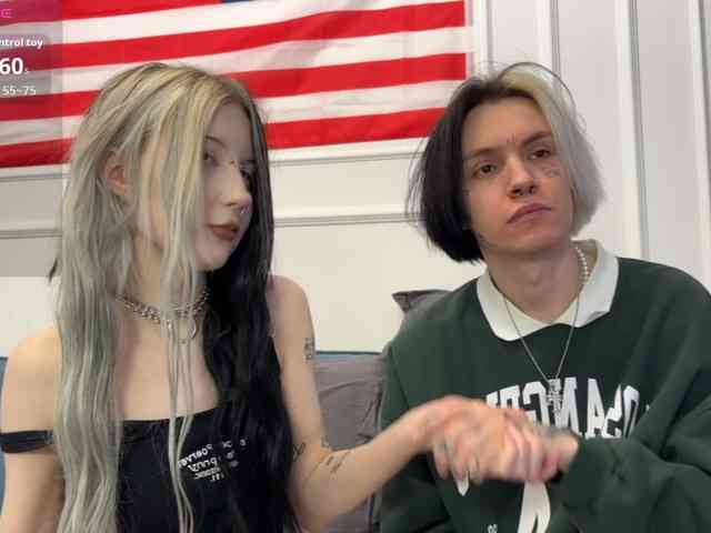 VeryRareTwins webcam