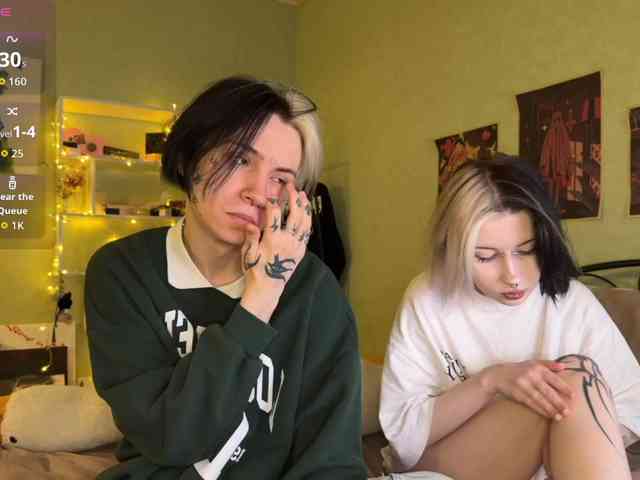 VeryRareTwins webcam