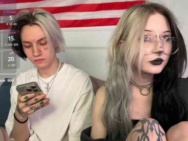 VeryRareTwins webcam