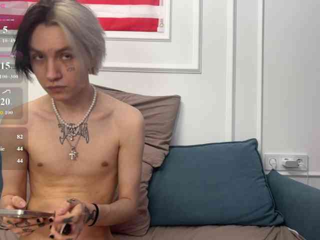 VeryRareTwins webcam