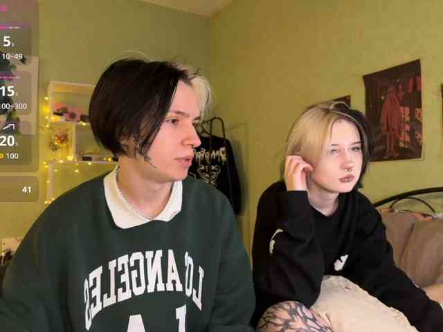VeryRareTwins webcam