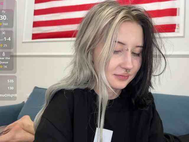 VeryRareTwins webcam