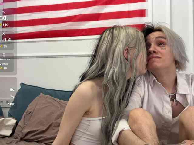 VeryRareTwins webcam