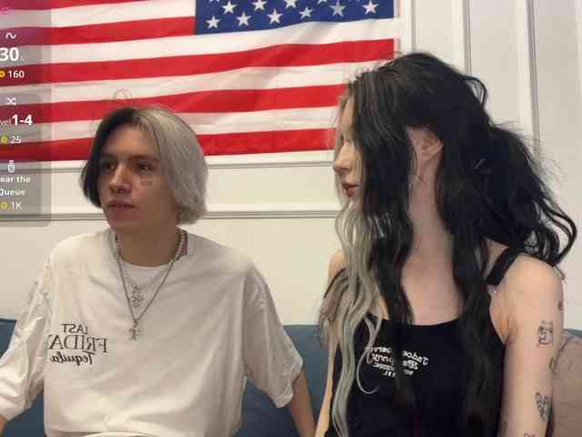 VeryRareTwins webcam