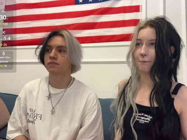 VeryRareTwins webcam