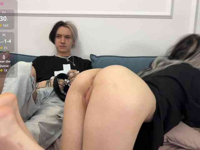 VeryRareTwins webcam