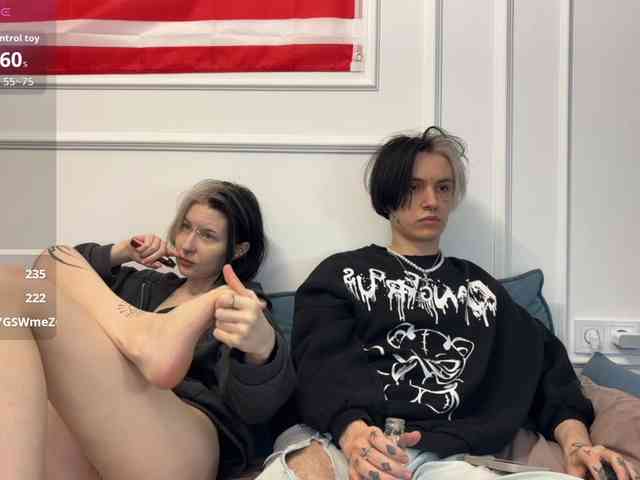 VeryRareTwins webcam