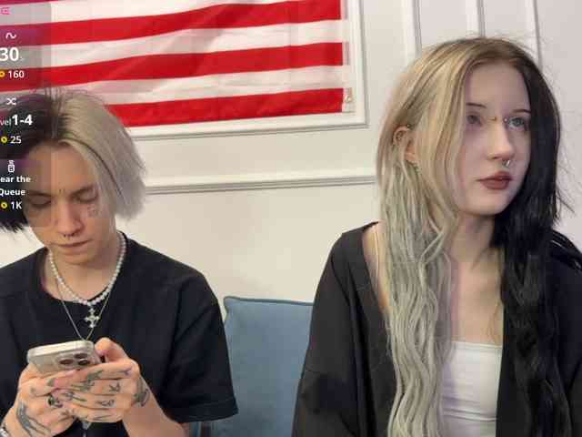 VeryRareTwins webcam