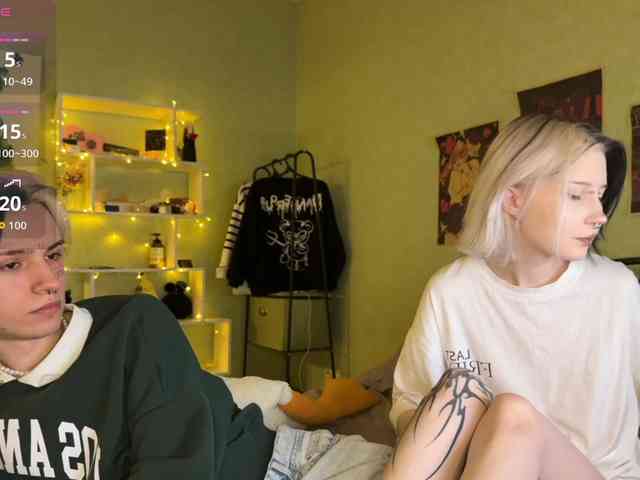 VeryRareTwins webcam