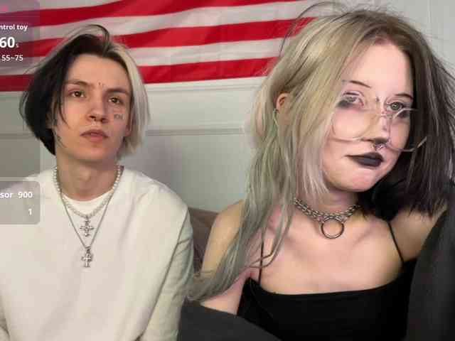 VeryRareTwins webcam