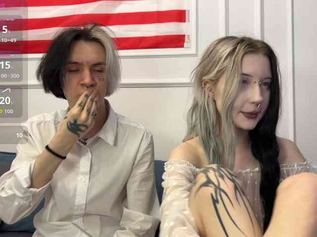 VeryRareTwins webcam