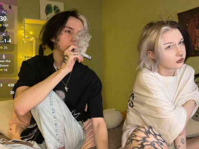 VeryRareTwins webcam