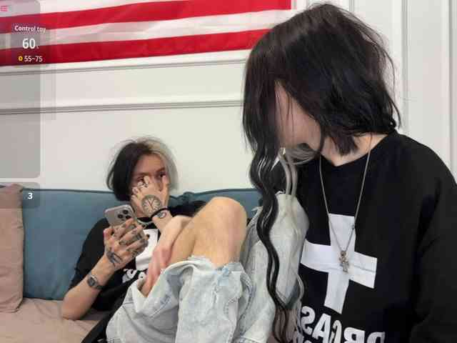 VeryRareTwins webcam