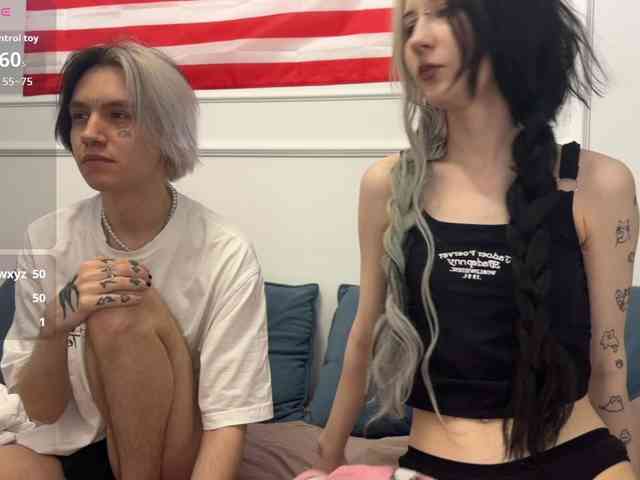 VeryRareTwins webcam