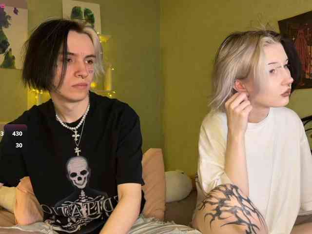 VeryRareTwins webcam